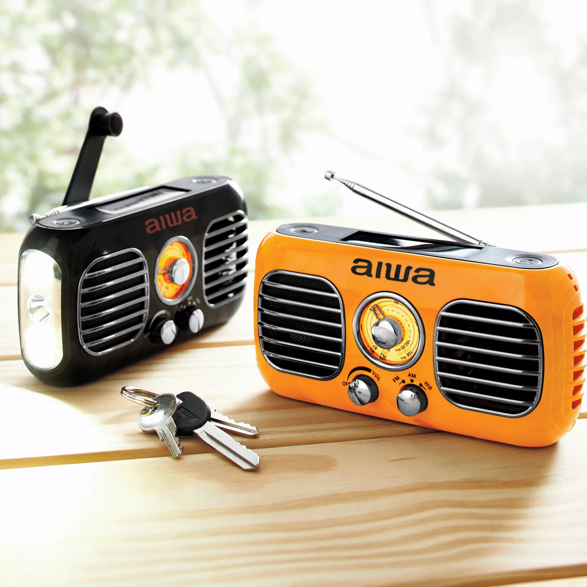 AIWA Handy Mate Solar-Charging Radio
