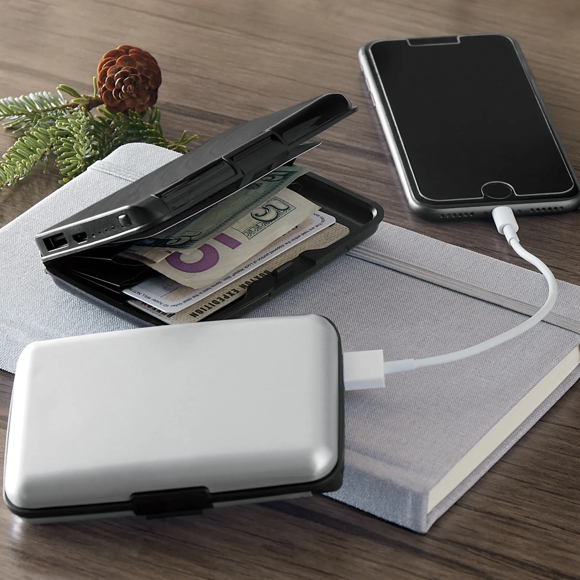 Aluminum Charging Wallet