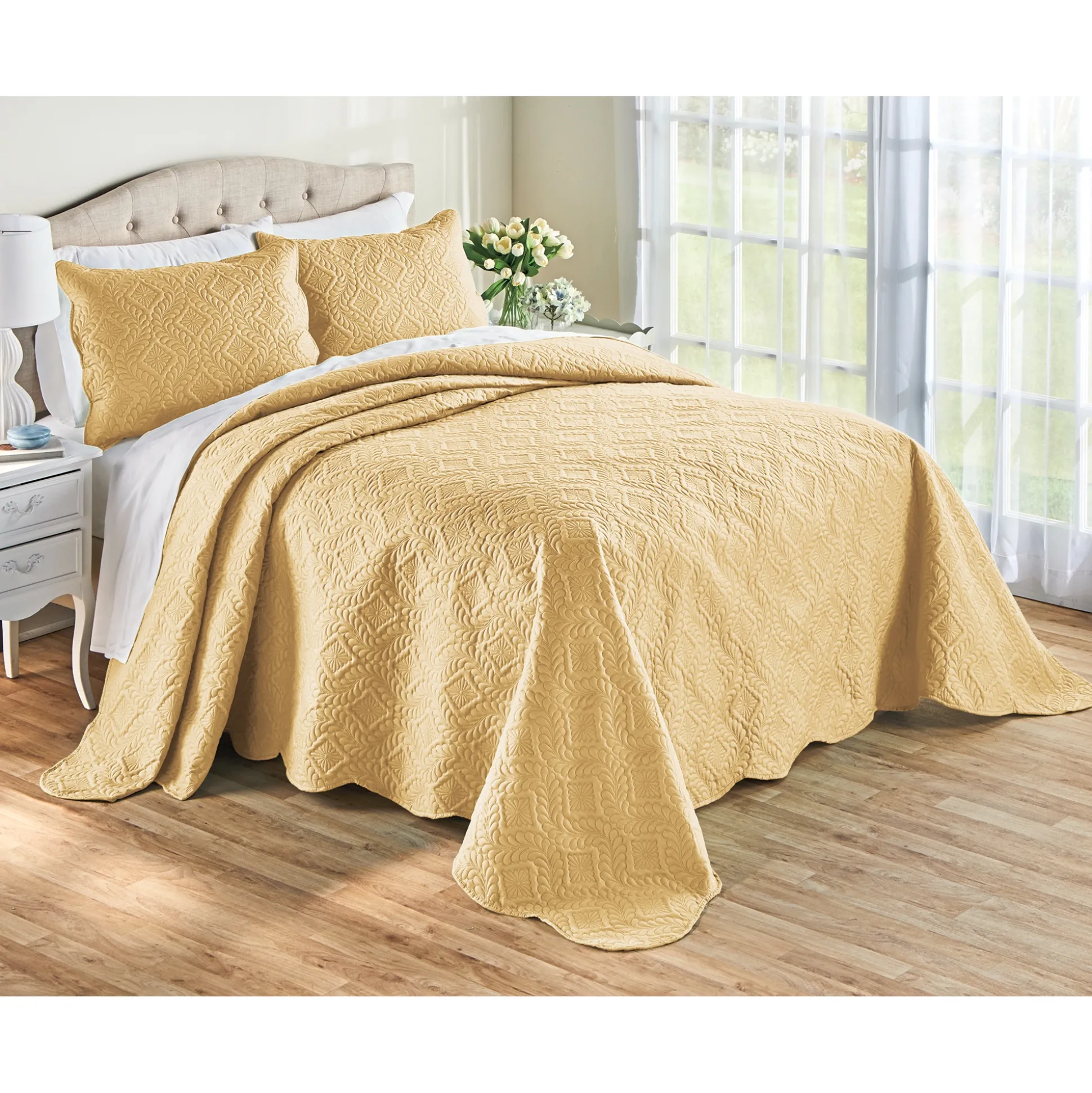 Antoinette II Bedspread