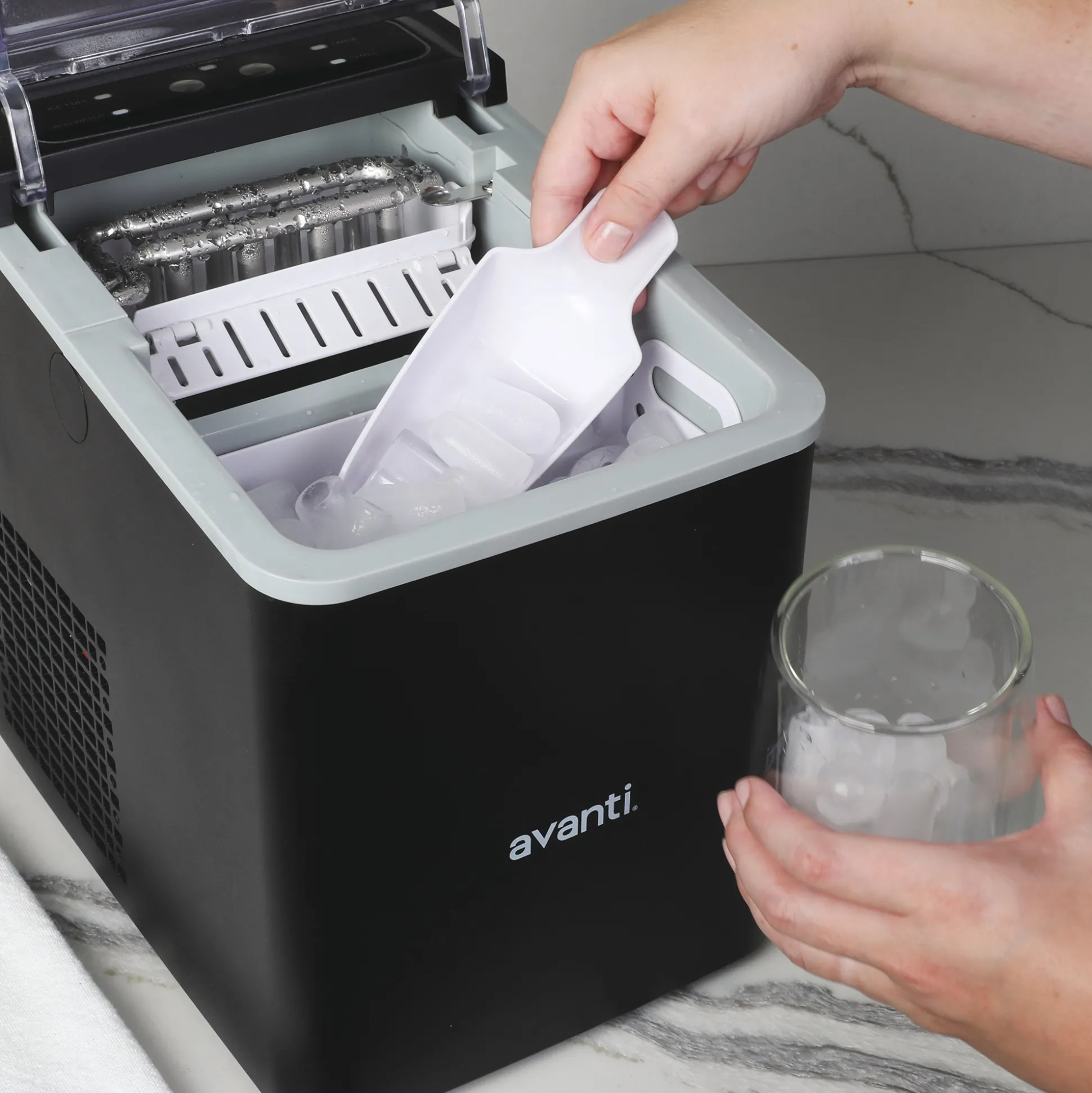 Avanti Compact Countertop 26-lb. Capacity Ice Maker with Self-Cleaning Mode