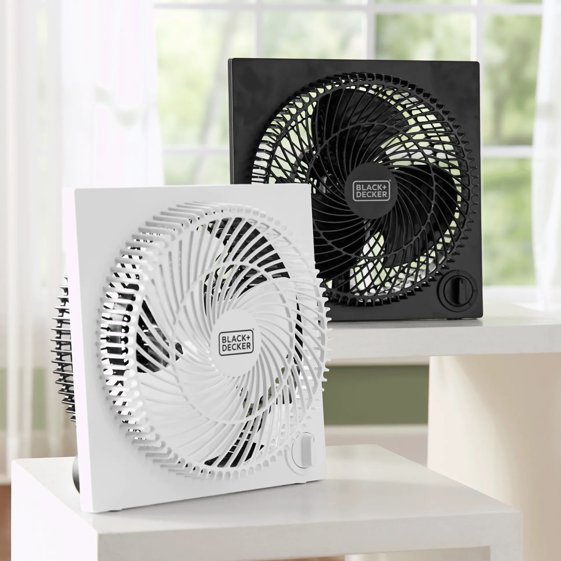 BLACK+DECKER 9" Frameless Box Fan