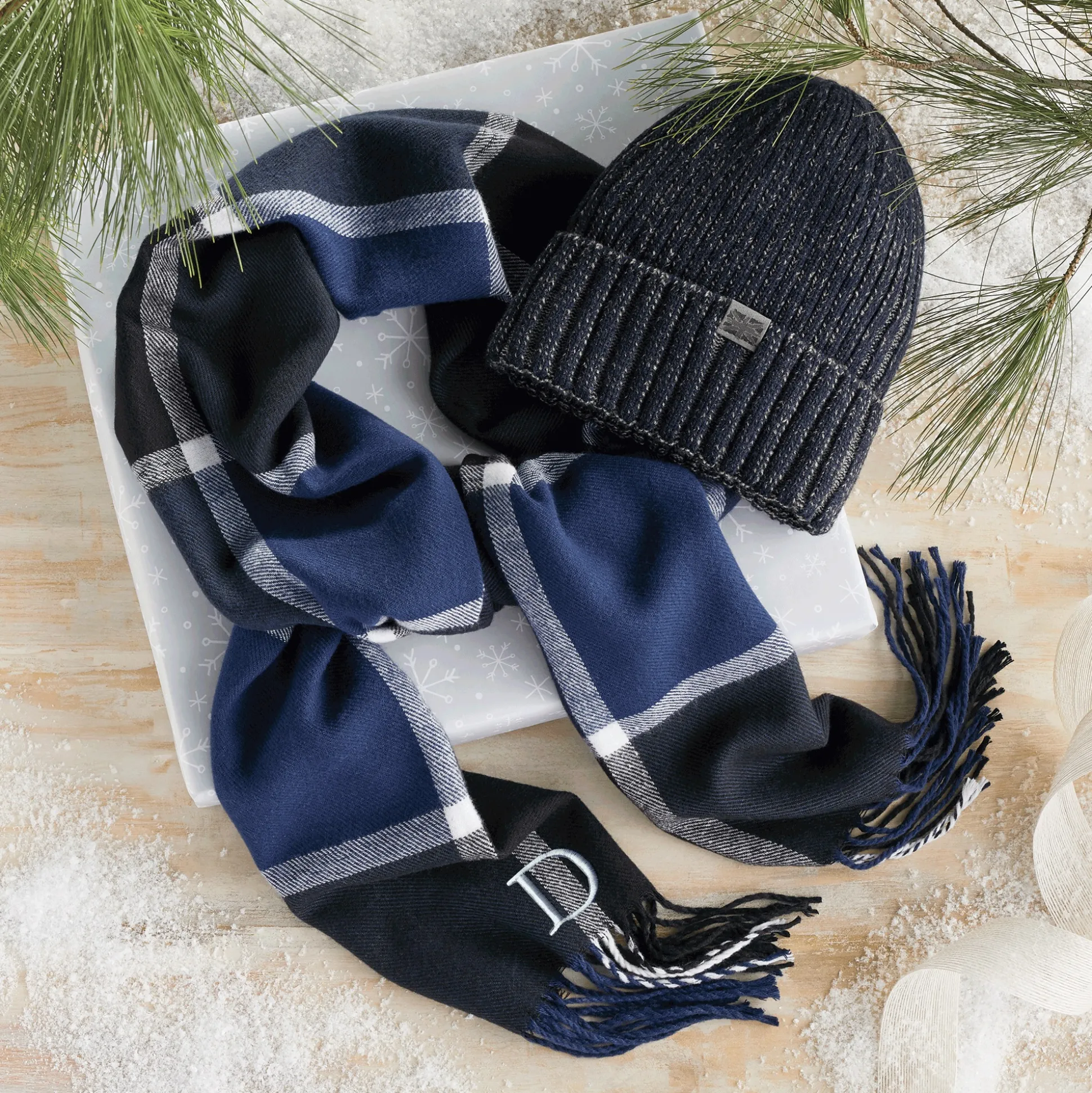 Britt’s Knits Men’s Winter Harbor Hat & Scarf Set