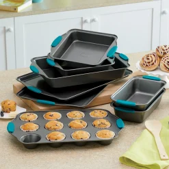 Chef Tested 8-Piece Bakeware Set with Silicone Handles