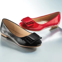 Classique Bow Flat with Glossy Finish for Women