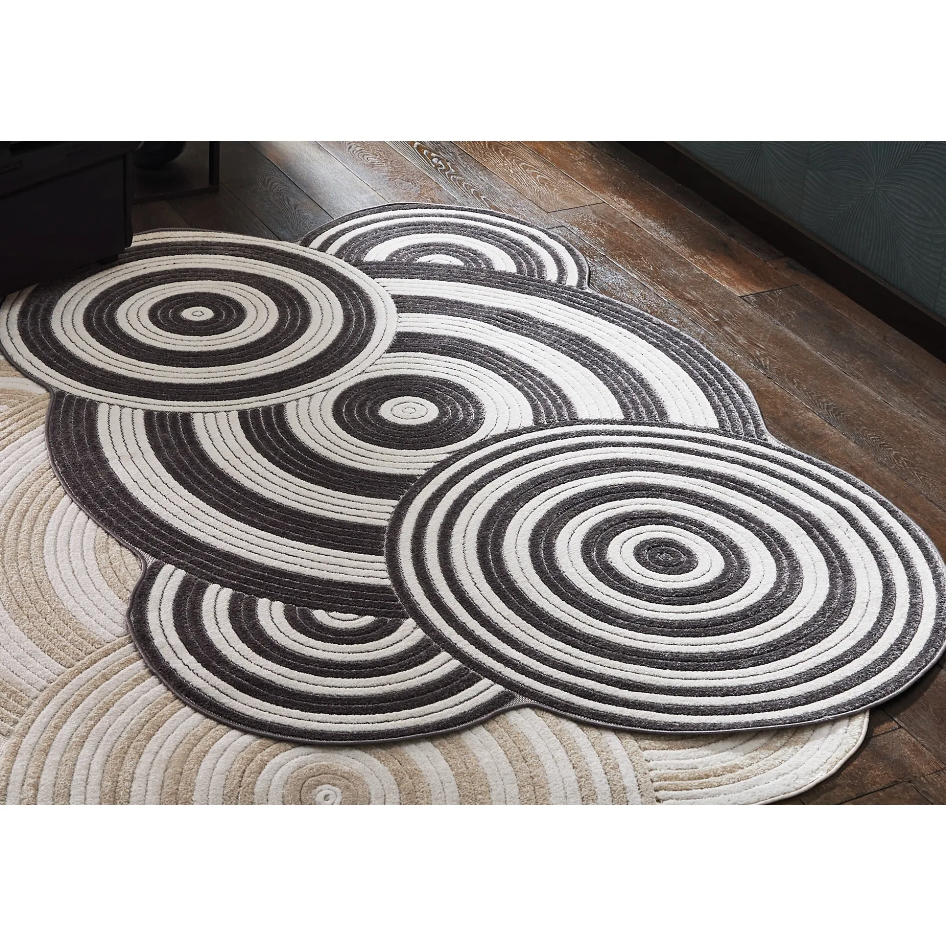 Contour Rings Rug