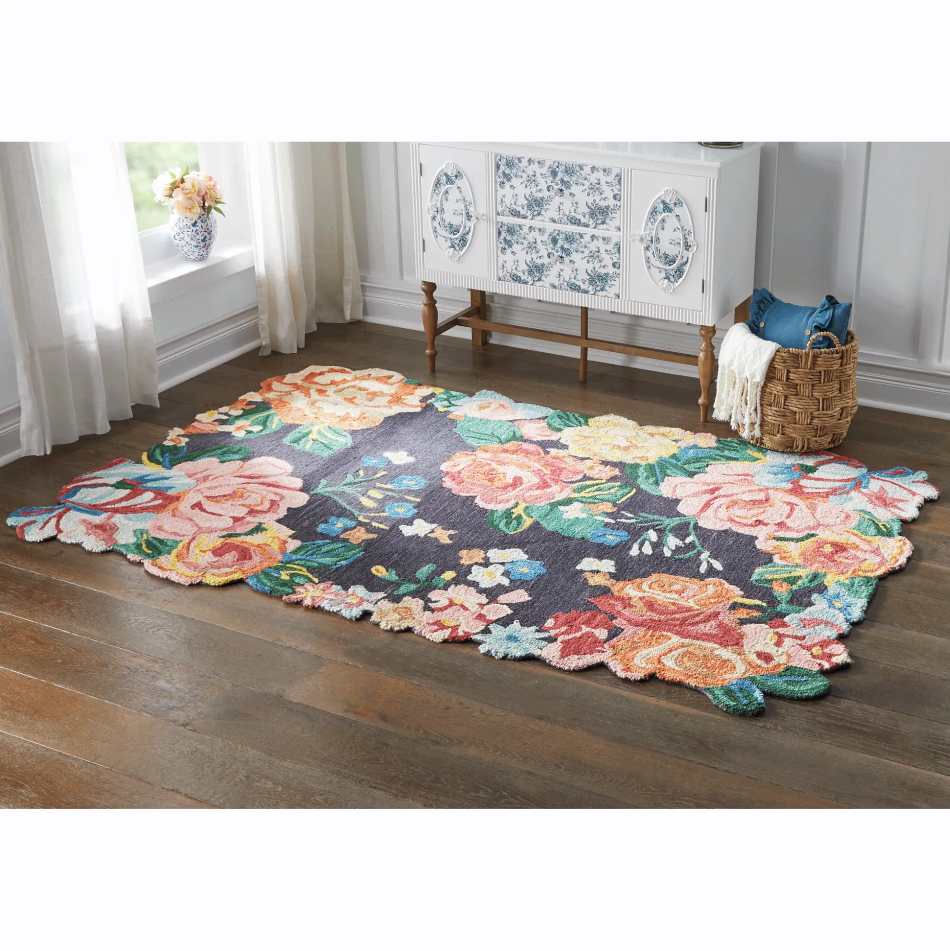 Cutout Floral Hand-Hooked Rug - 5' x 8'