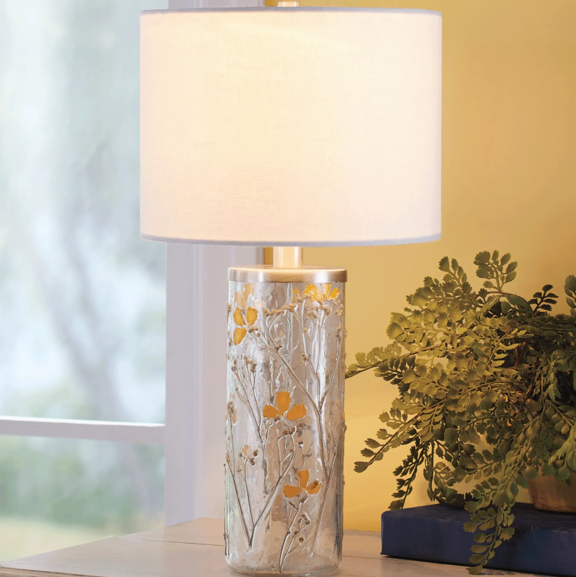 Dried Floral Seeded Glass Lamp
