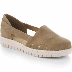 Easy Street Bugsy Gored Slip-On