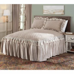 Elizabeth Velvet Bedspread Set