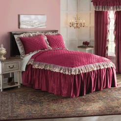 Elizabeth Velvet Bedspread Set