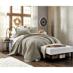 Faux-Fur Oversized Quilt