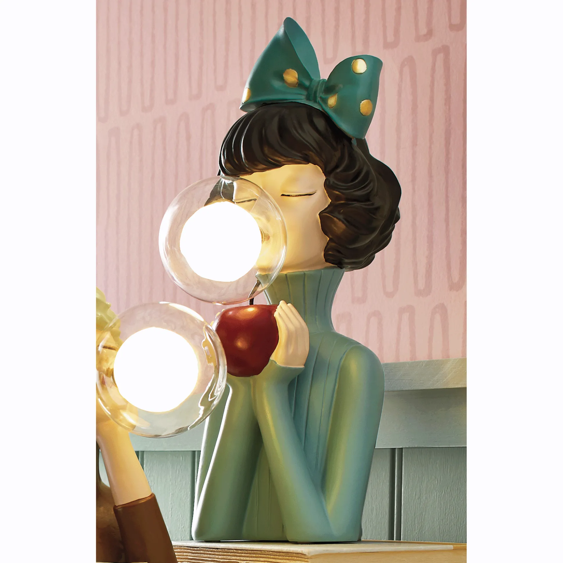 Figural Bubble Gum Lady Lamp