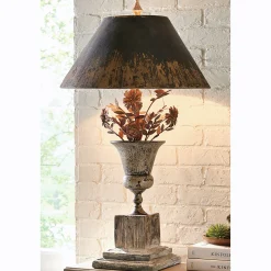 Figural Floral Bouquet Lamp