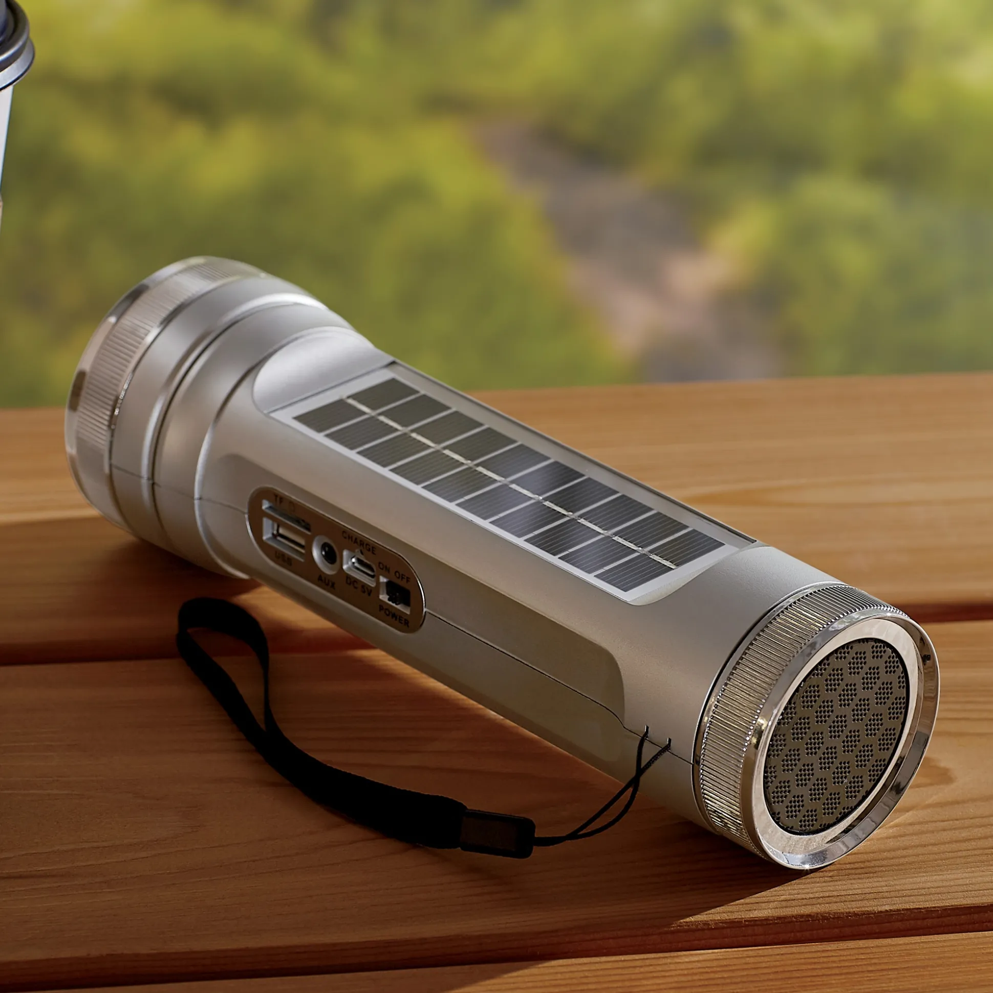 Flashlight Radio with Solar Power