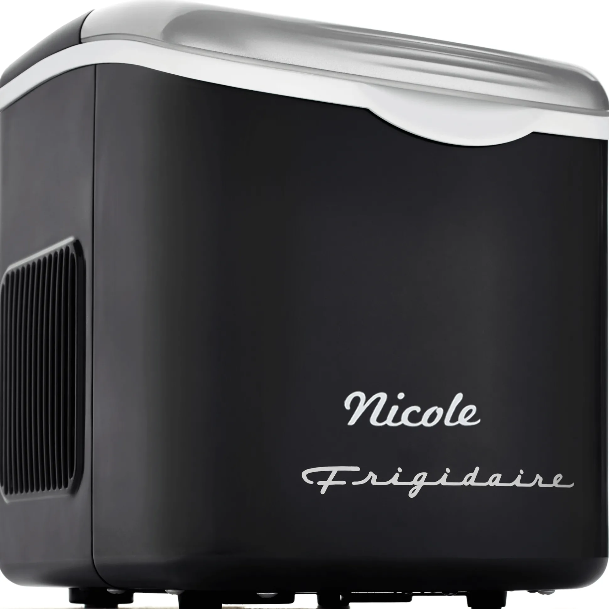 Frigidaire Personalized Retro 26-lb. Ice Maker