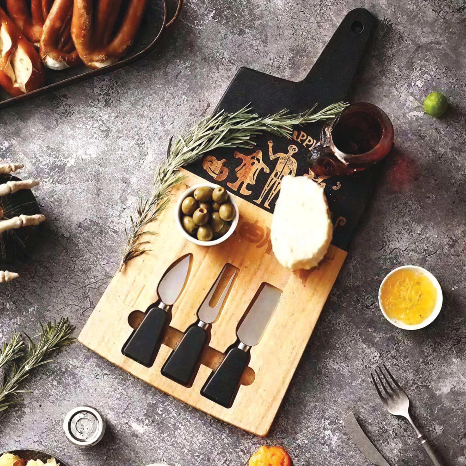Halloween Charcuterie Gift Set