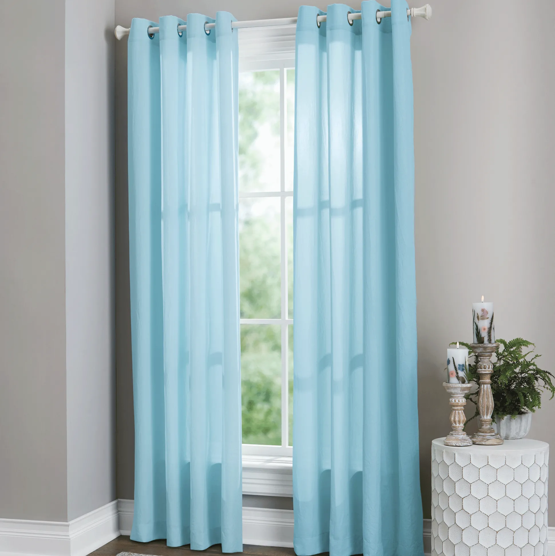 Harmony Crinkle Grommet Panel