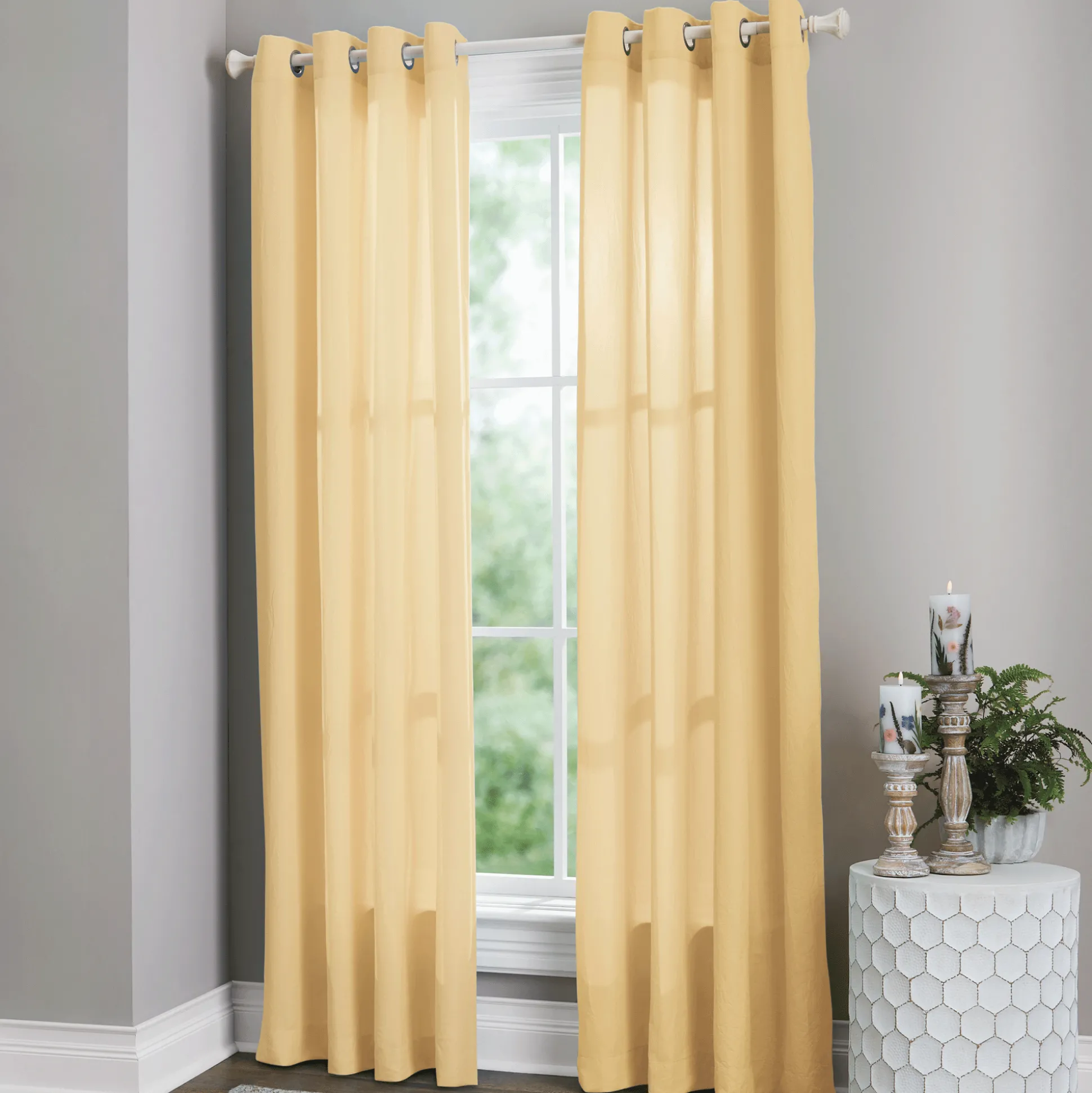 Harmony Crinkle Grommet Panel