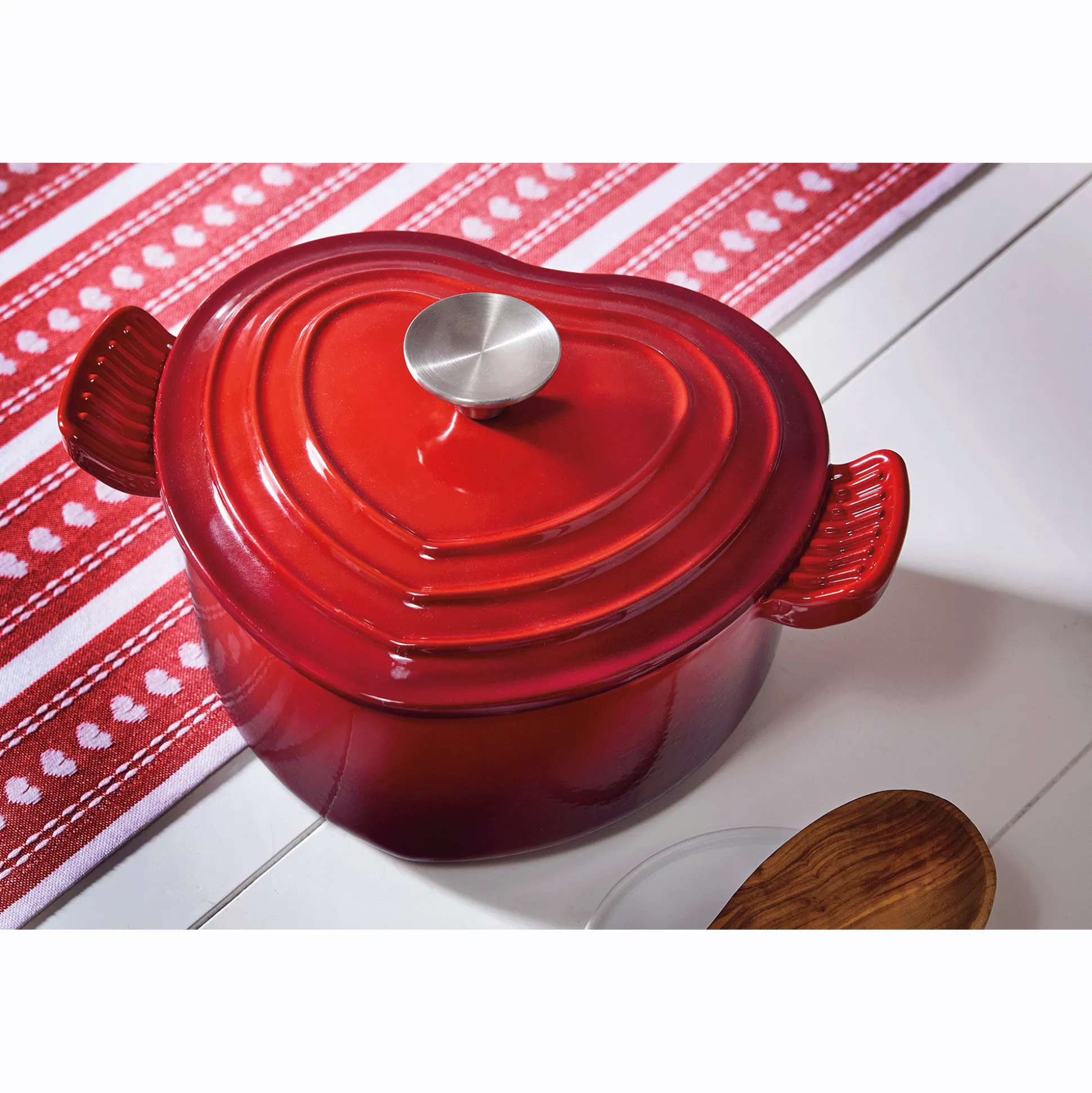 Heart Shaped Cast Iron Dutch Oven