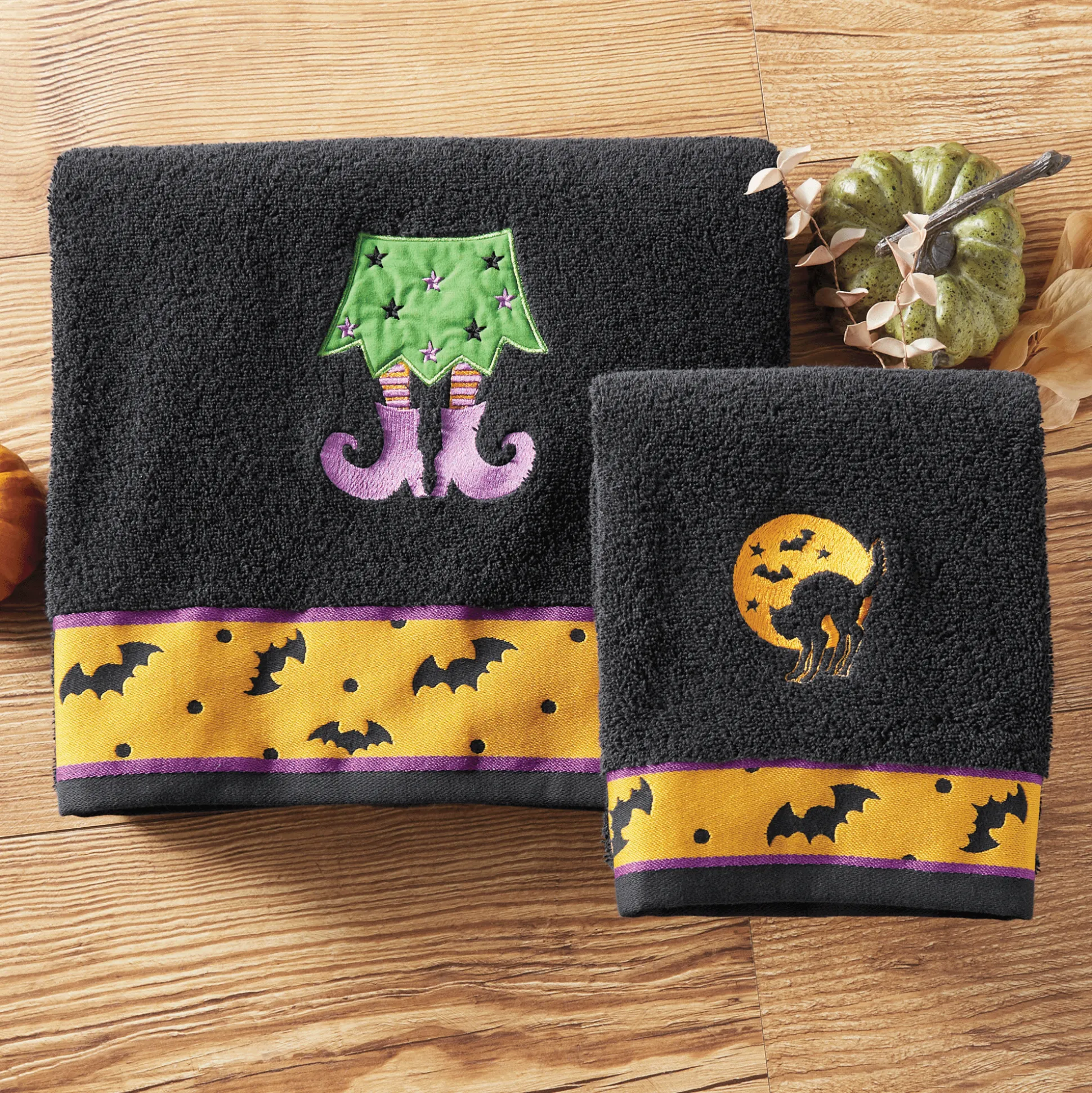 Holiday 2-Piece Bath Towel Set