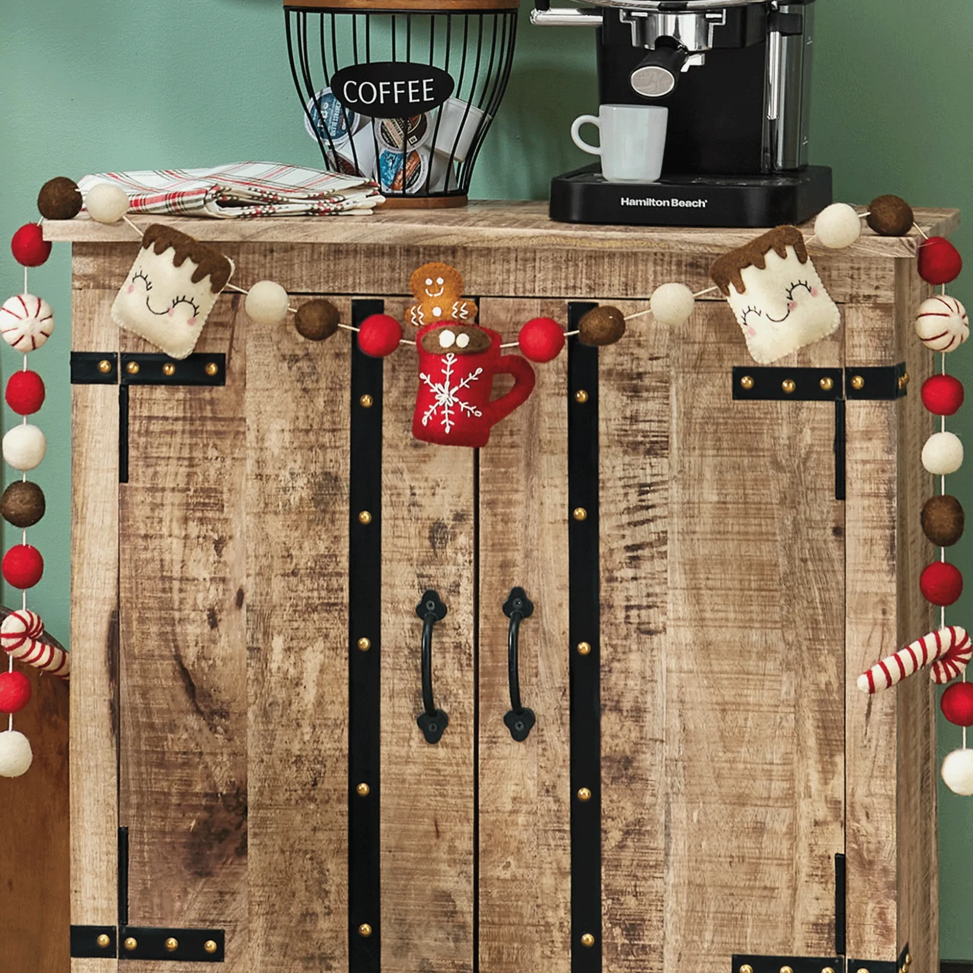 Hot Cocoa Novelty Garland