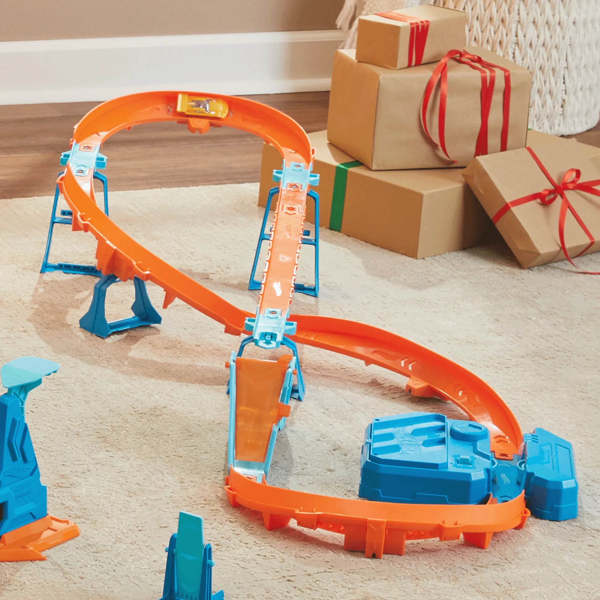 Hot Wheels Track Creator Boosted Jump Speedway Kit