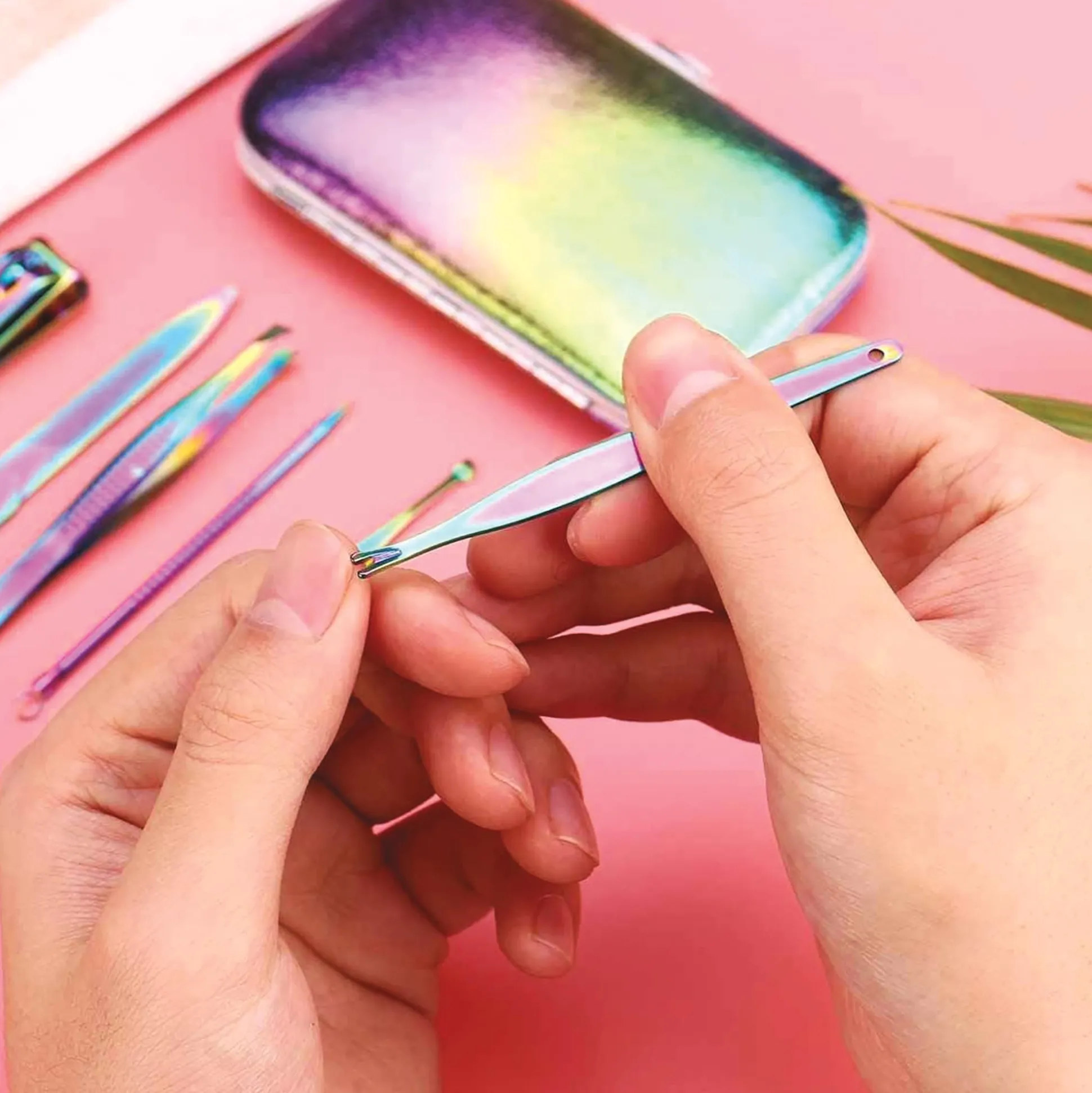 Iridescent 19-Piece Manicure Set