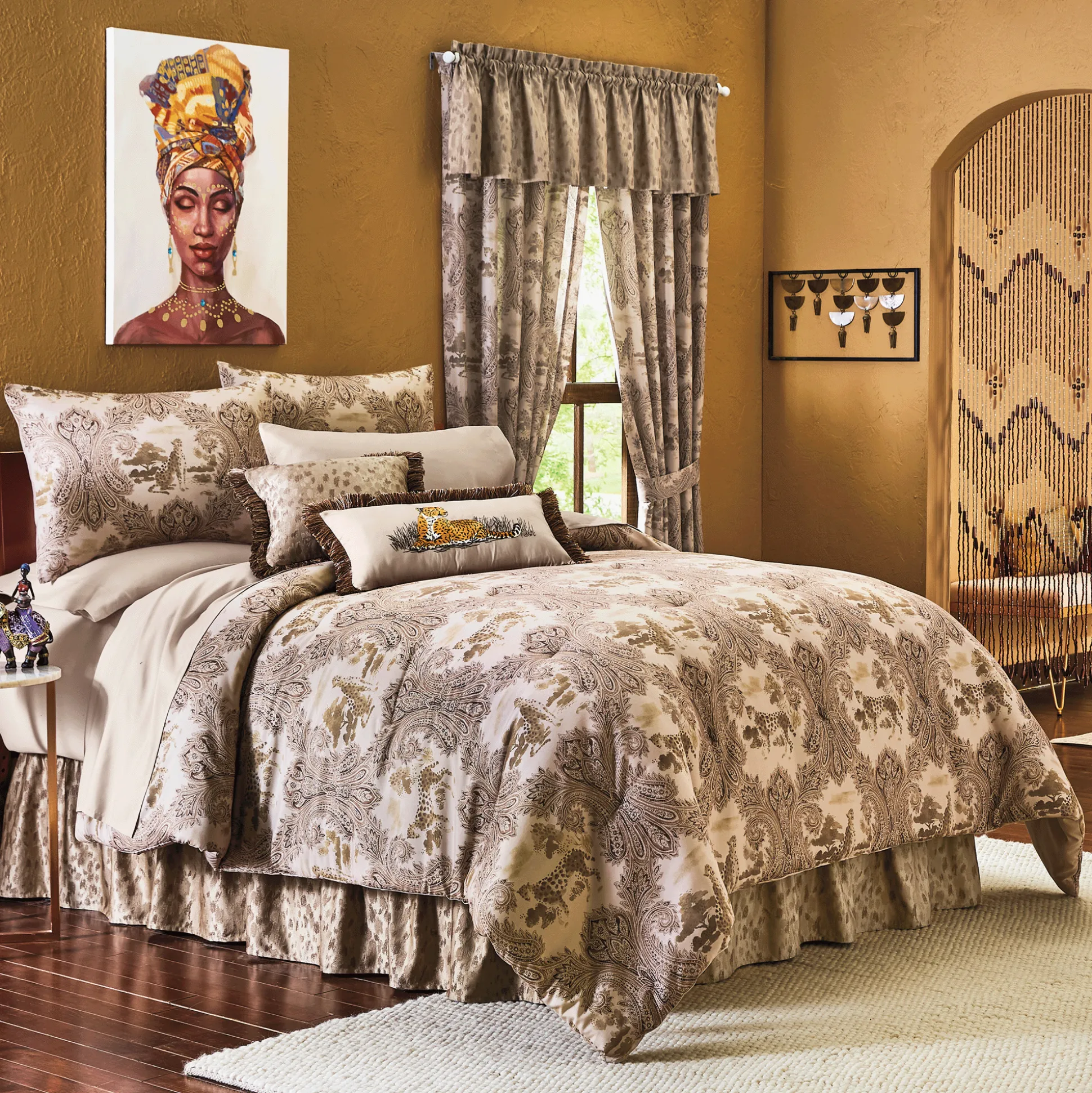 Jeweled Queen Wall Art
