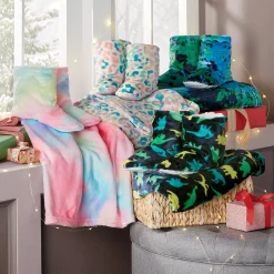 Kids Novelty Throw Blanket & Bootie Slipper Gift Set