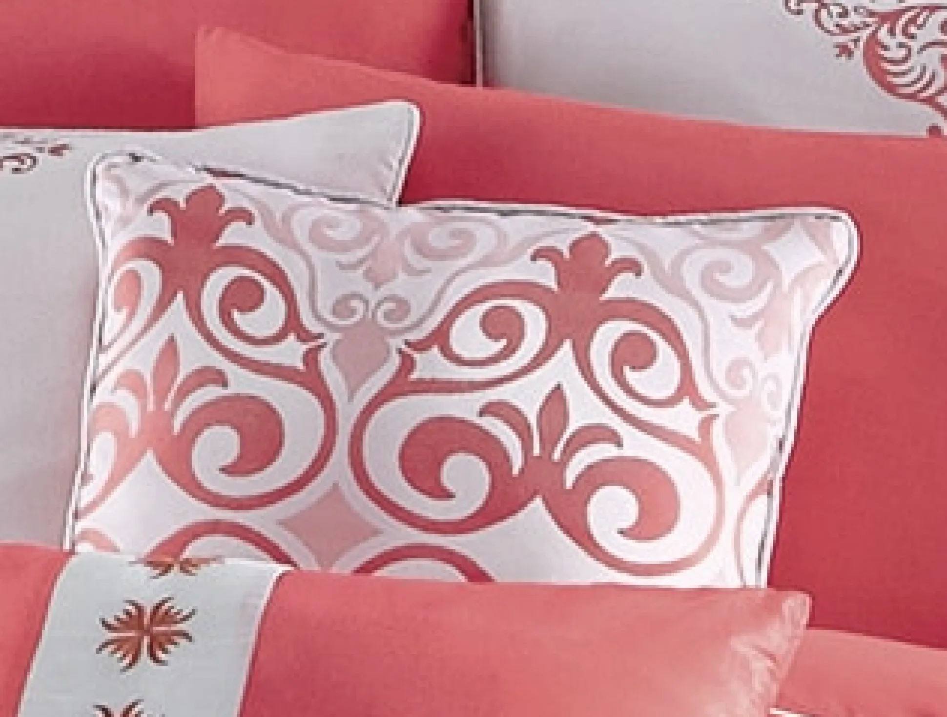 Kismet Luxury Woven Jacquard Square Accent Pillow