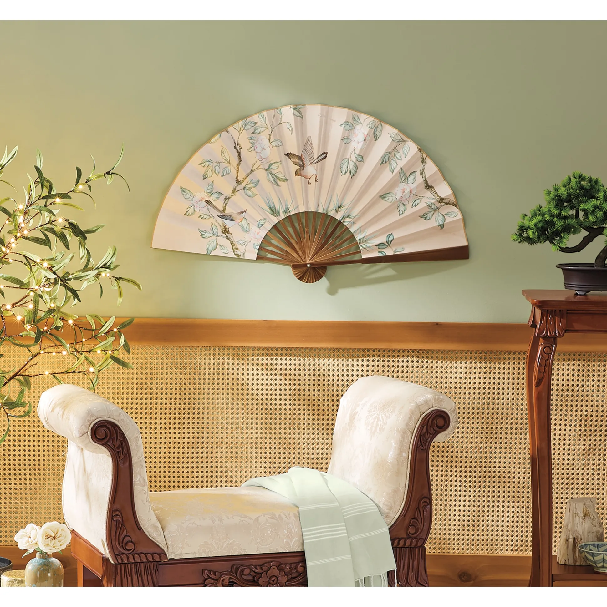 Large Hand Fan Wall Décor