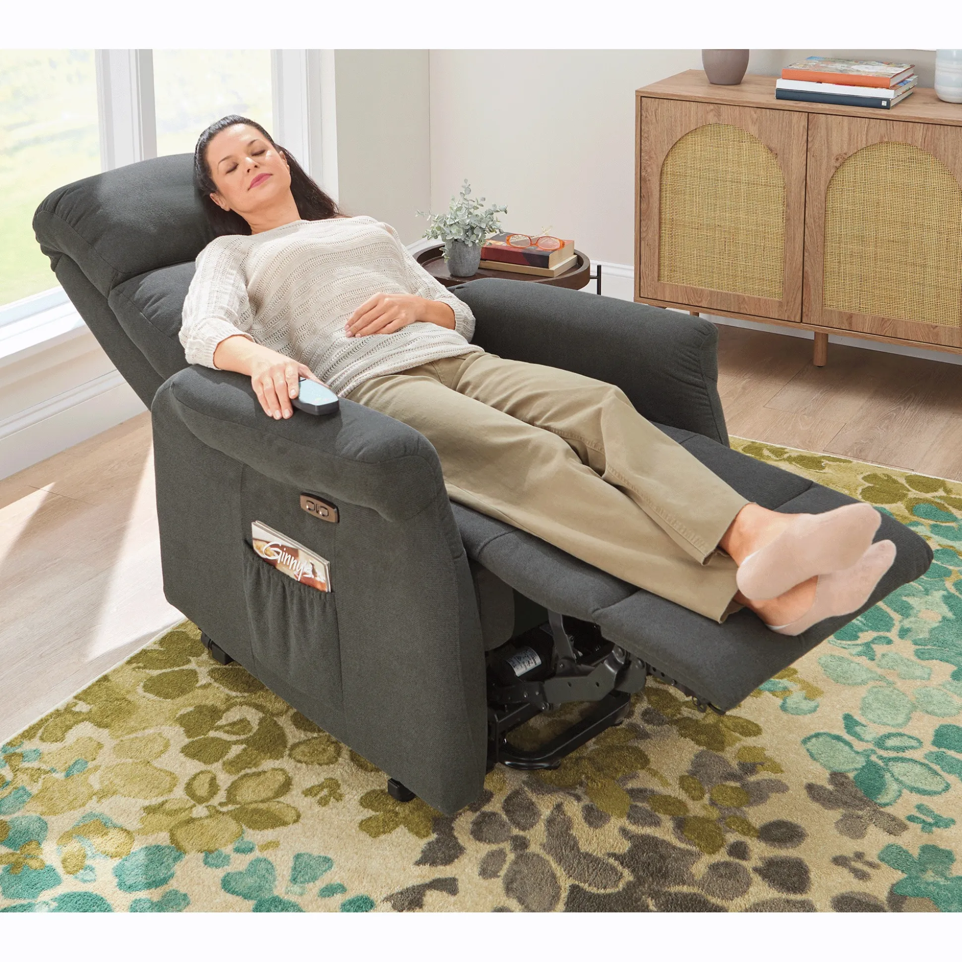 Lay-Flat Powered Lift Recliner