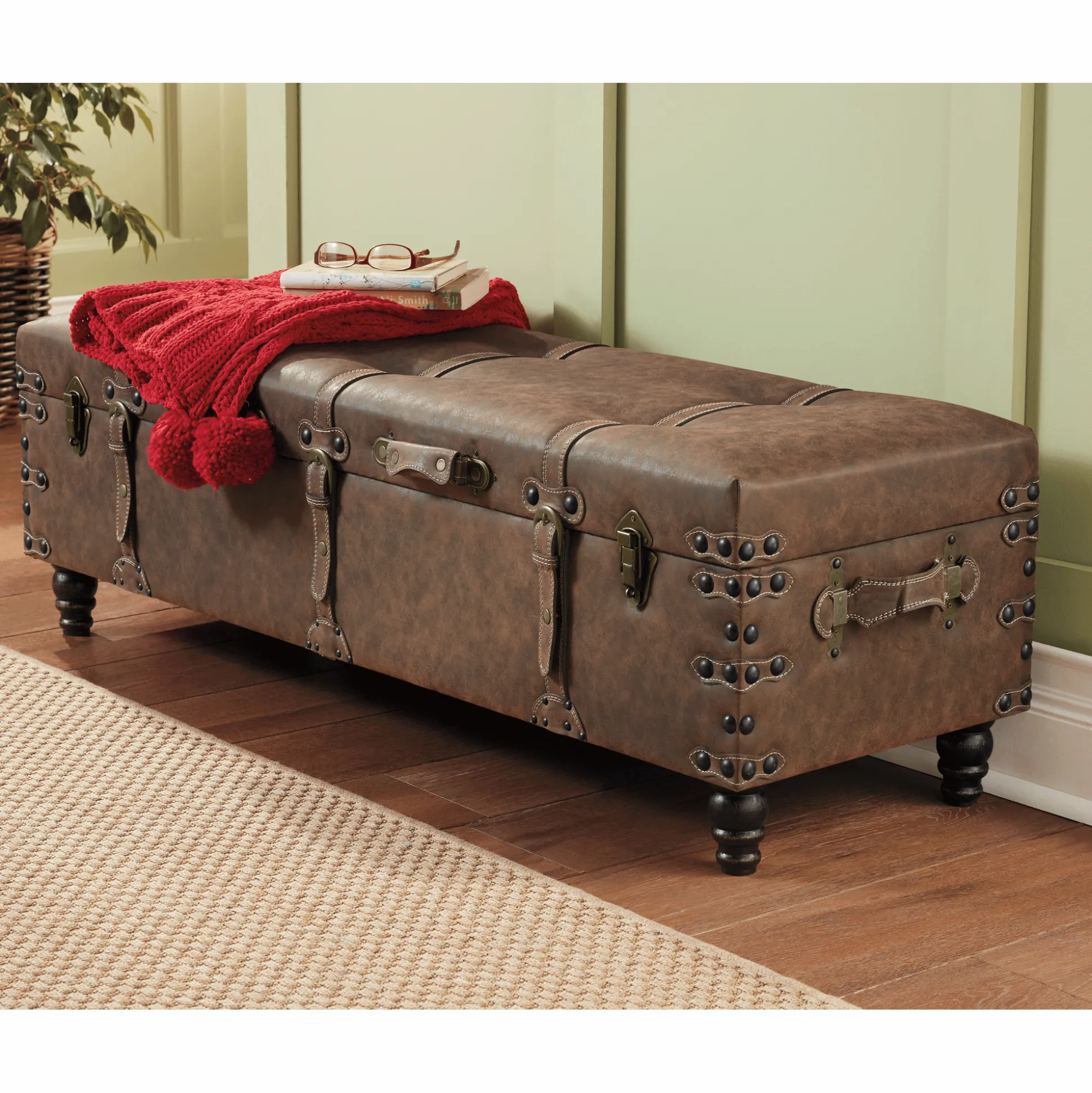Lee Buckle Storage Bench