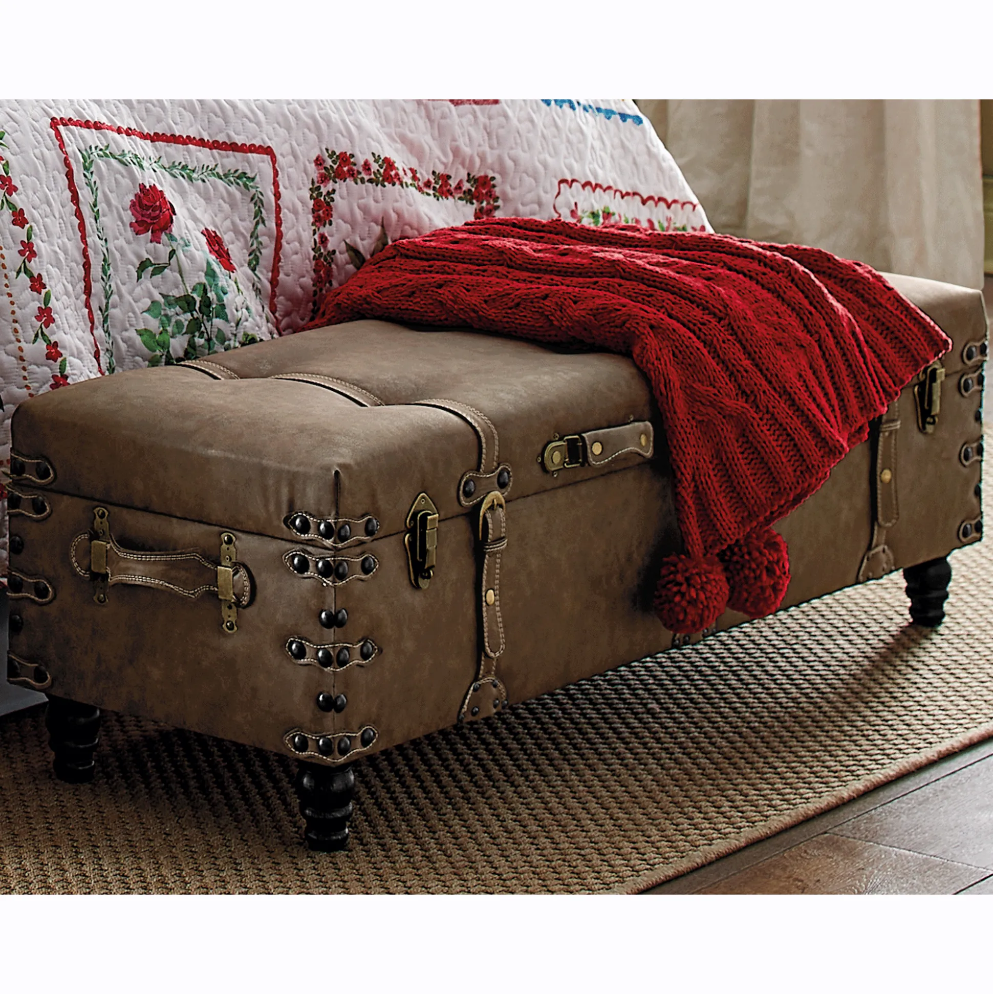 Lee Buckle Storage Bench