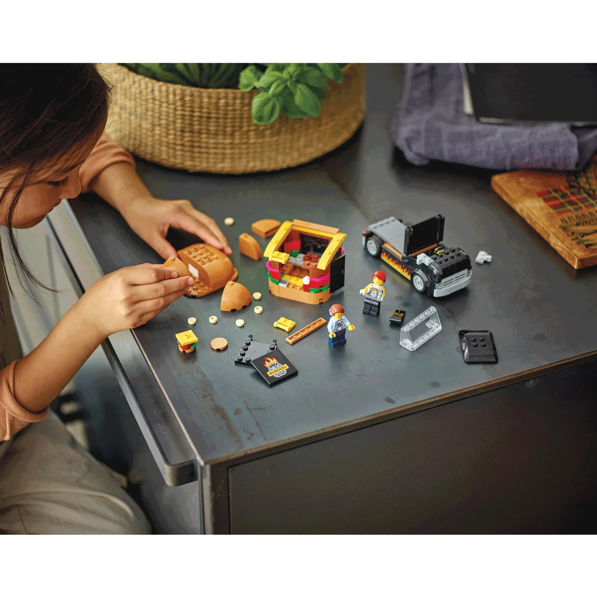 LEGO City Burger Truck