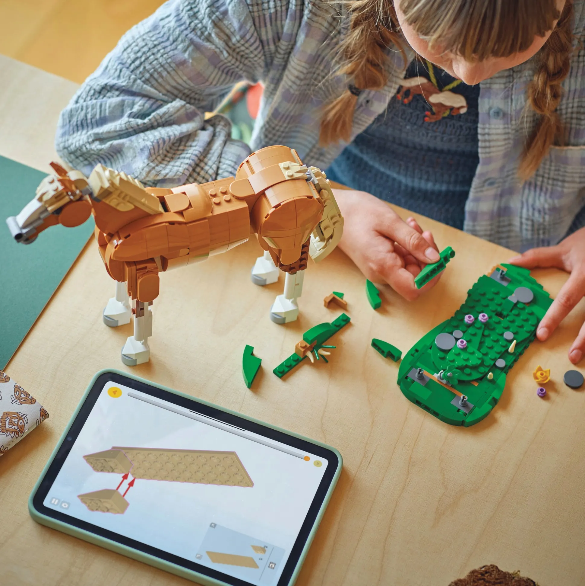 LEGO Creator 3-in-1 Beautiful Horse