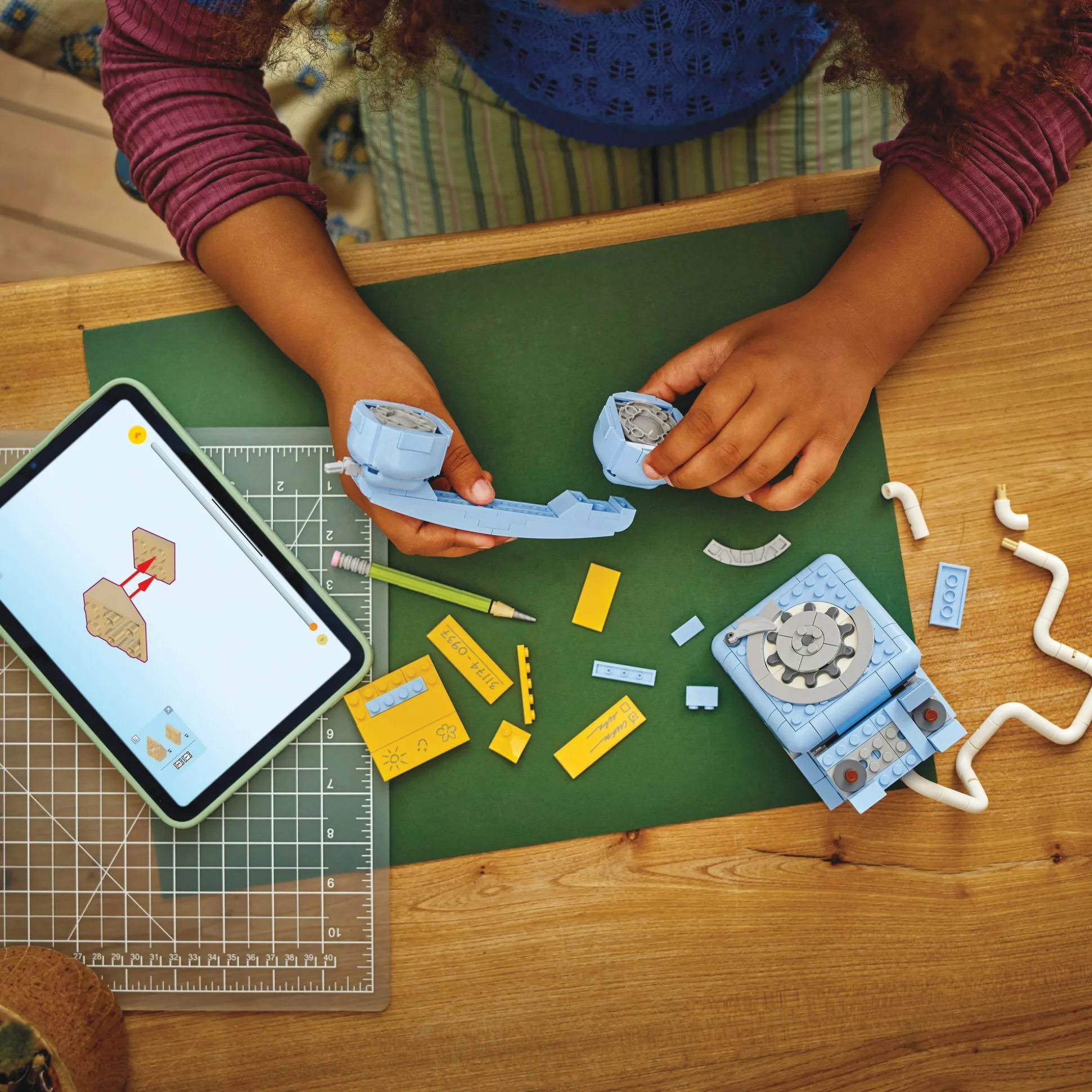LEGO Creator 3-in-1 Retro Telephone
