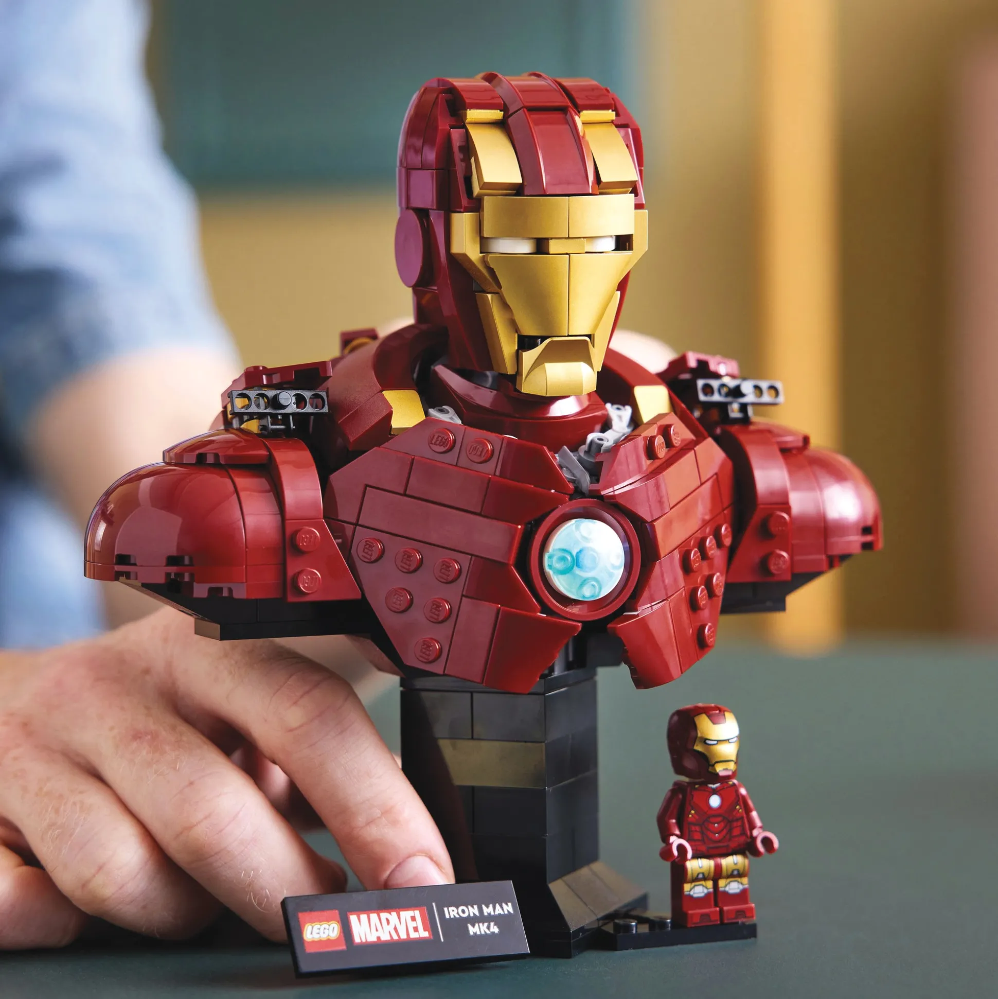 LEGO Marvel Iron Man MK4 Bust