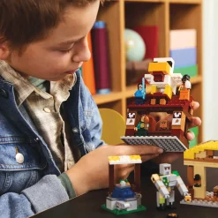 LEGO Minecraft The Ghast Balloon Village Attack