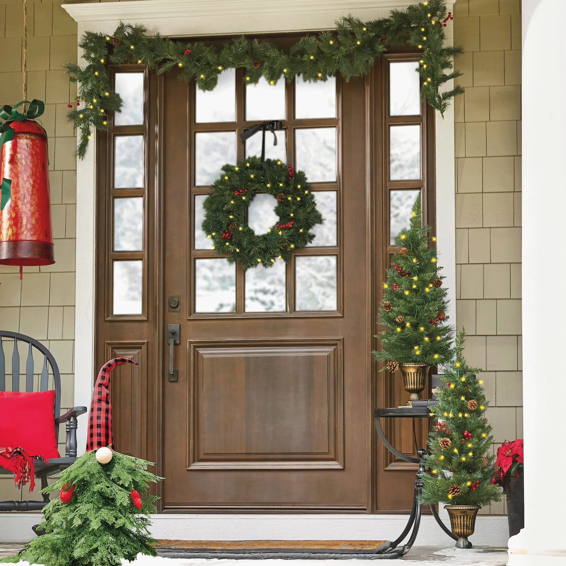 Lit Evergreen 4-Piece Christmas Décor Set
