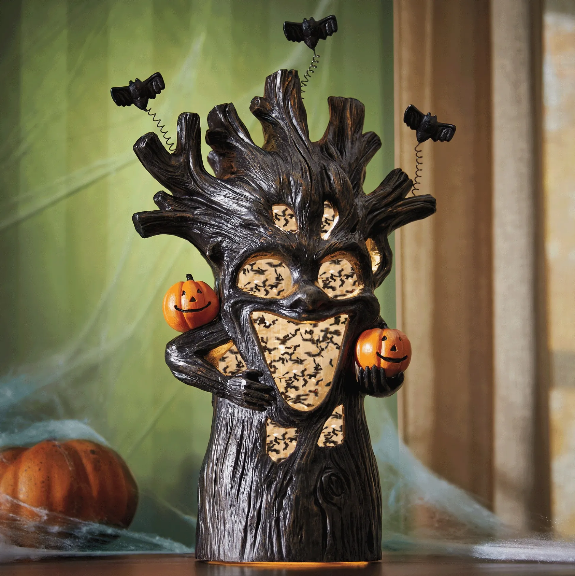 Lit Haunted Tree Waterglobe