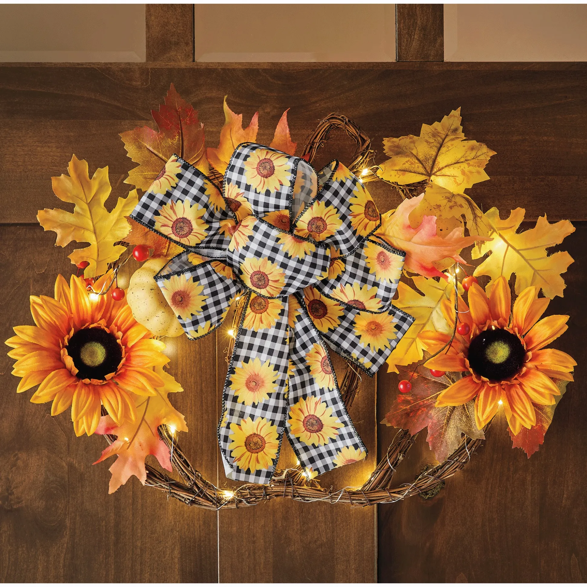 Lit Pumpkin Wreath
