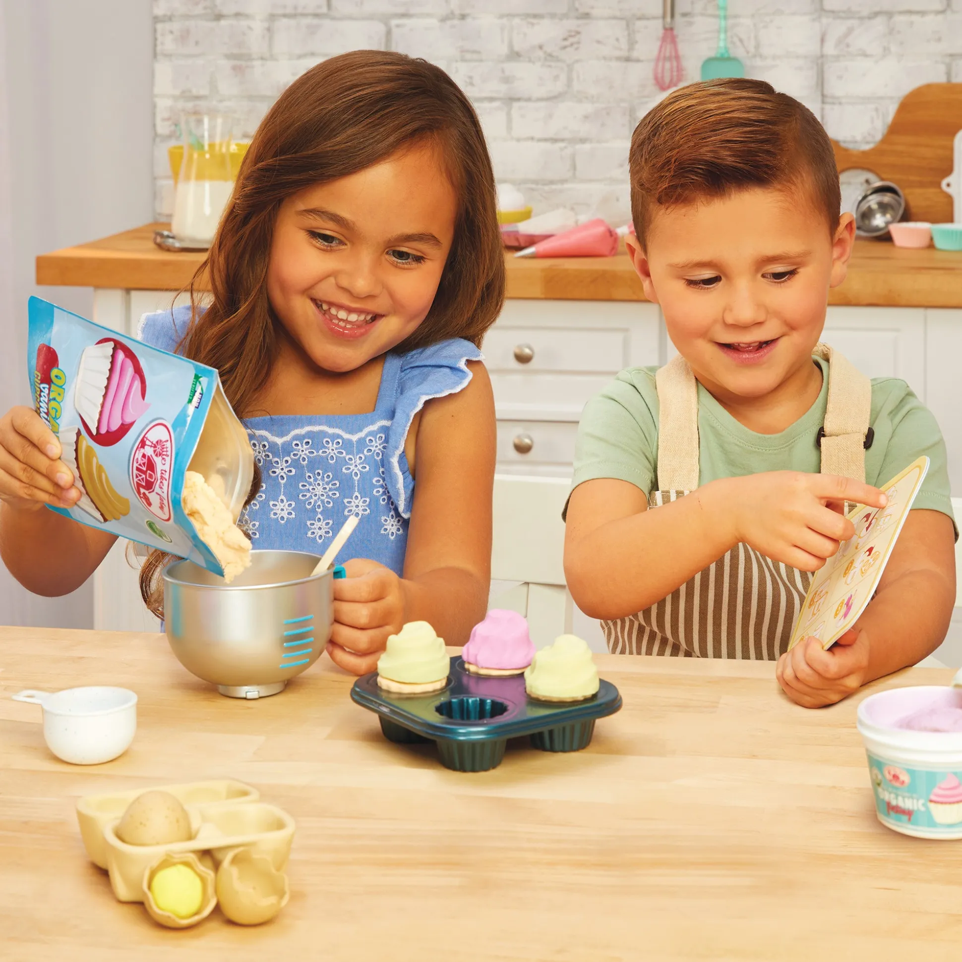 Little Tikes Creative Chefs Bakers Kit