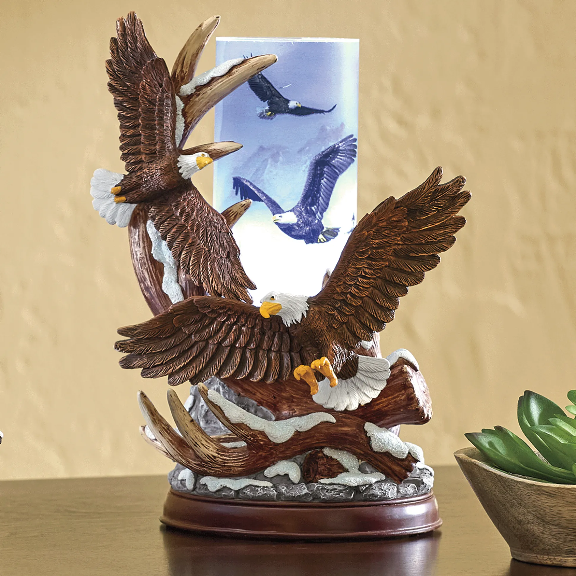 Lit Wildlife Tabletop Décor