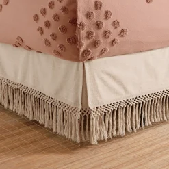 Macramé Bedskirt
