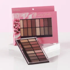 Michael Giordano Blooming Shades Eyeshadow Compact