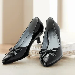 Midnight Velvet Cutout Bow Kitten Heel