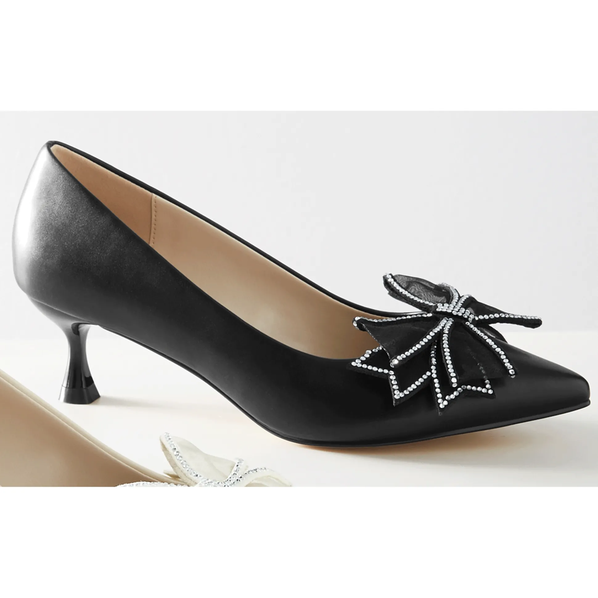 Midnight Velvet Double-Bow Pump