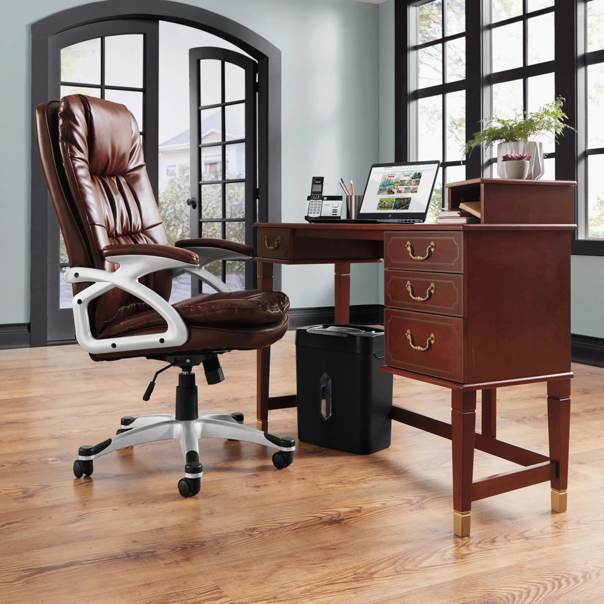 Minerva Desk