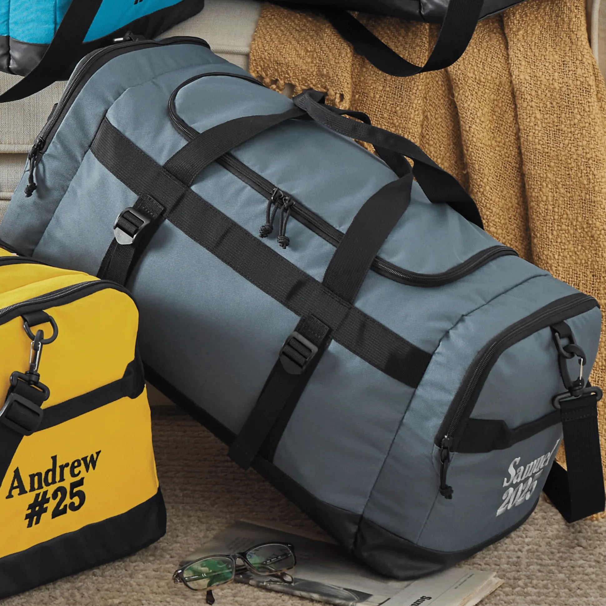 Montgomery Ward Personalized 24-inch Duffel
